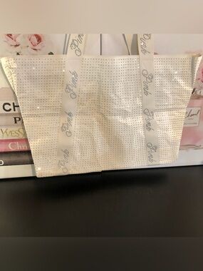 VS Victoria’s Secret PINK Logo Bling Tote Bag Creme Rhinestones Limited Edition